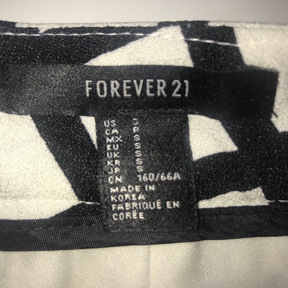 Forever 21 Checkered High Waisted Shorts - Picture 4 of 4